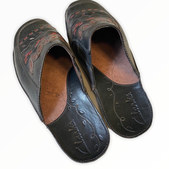 Clark’s Embroidered Leather Slides size 7 - Picture 2 of 5